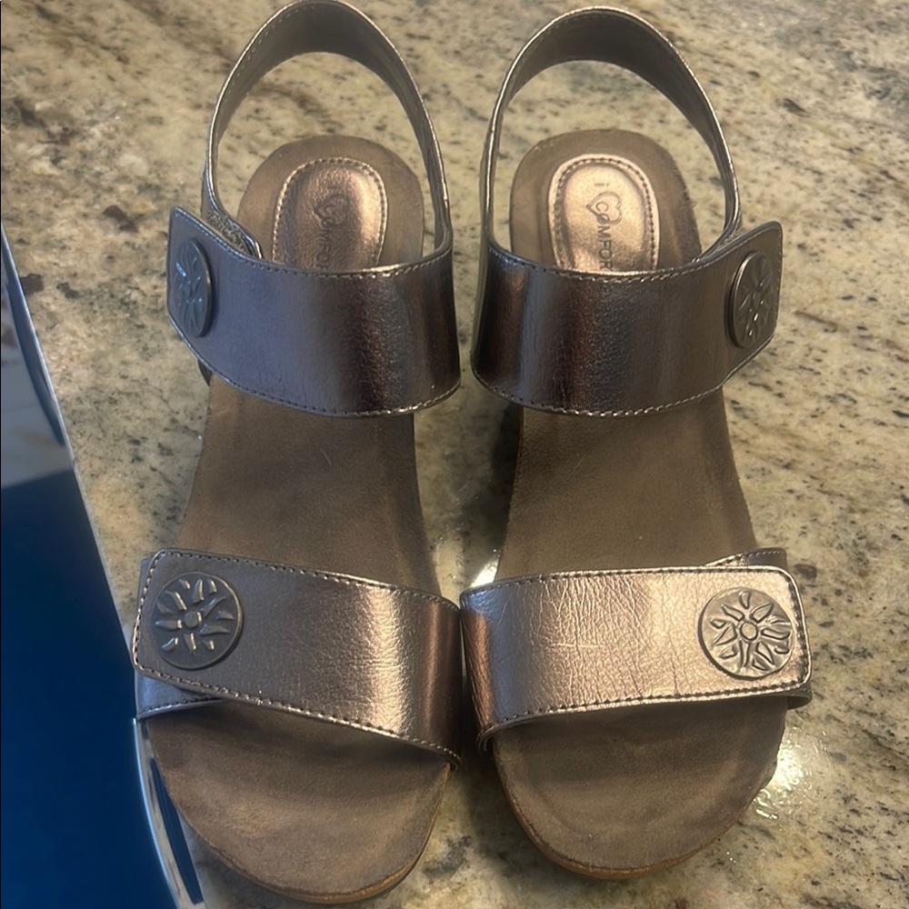 Stylish Metallic Sandals